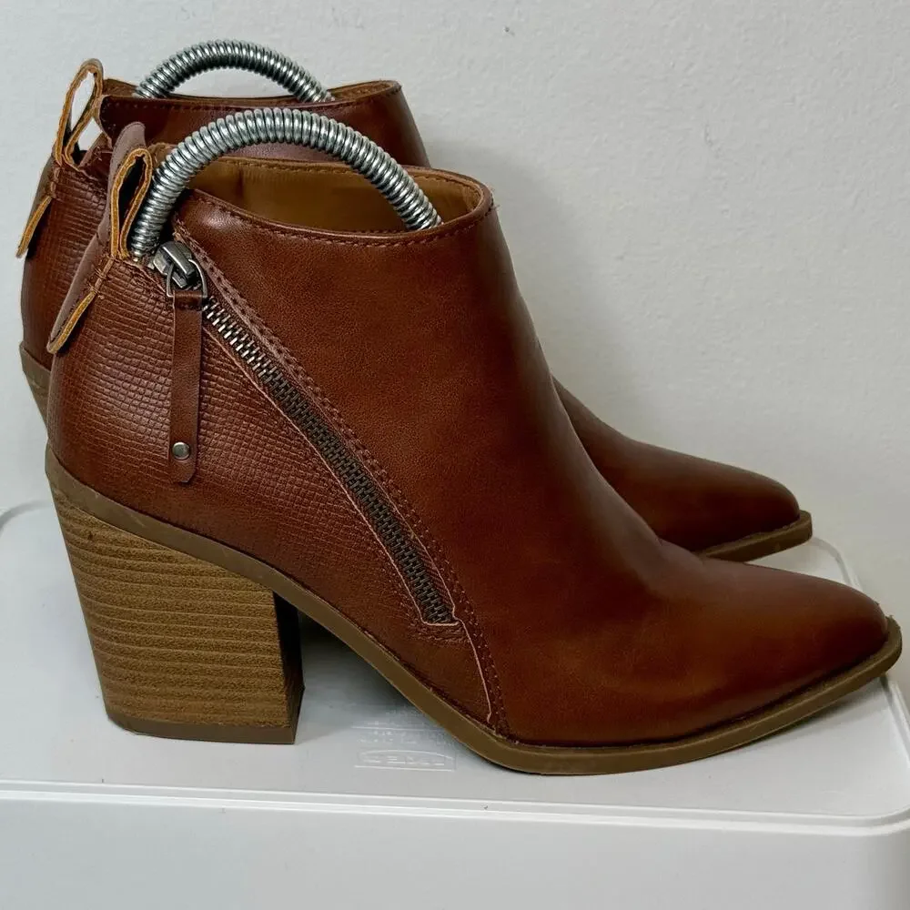 Universal Thread Brown Block Heel Booties Size 8